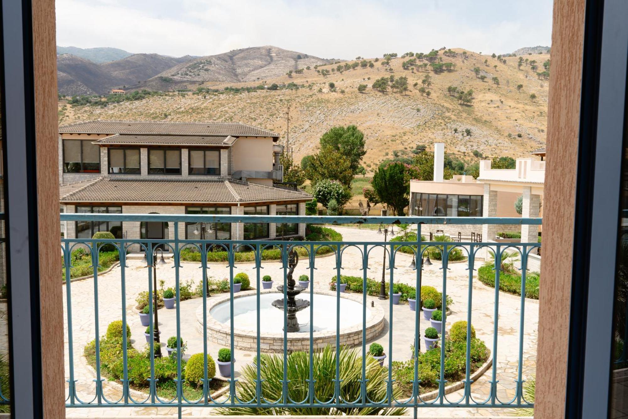 Kronos Village Gjirokastër Dış mekan fotoğraf